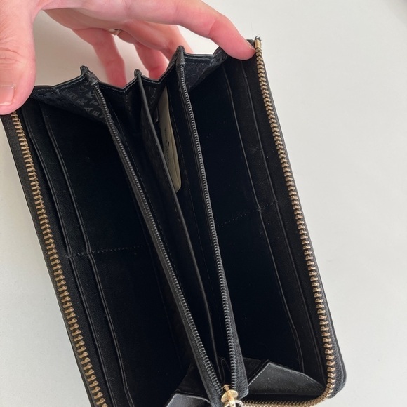 KATE SPADE Black Textured Patent Leather Leather Wallet Front Bow Zip Around - Picture 12 of 16